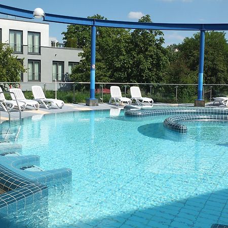 Hotel Eberhards Am Wasser Бітігайм-Біссінген Екстер'єр фото